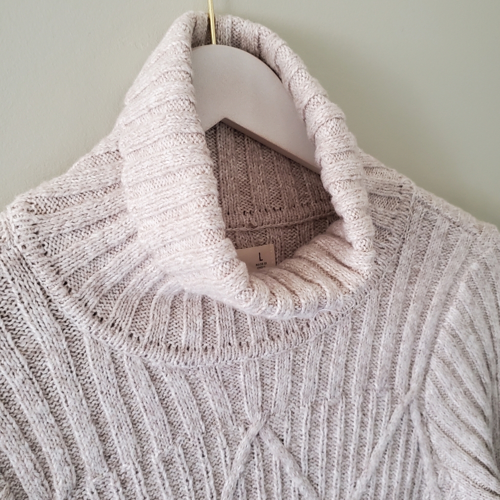 NWOT Hollister L Cabincore Coastal Neutral Cozy Cable Knit Turtleneck Sweater - Picture 6 of 11